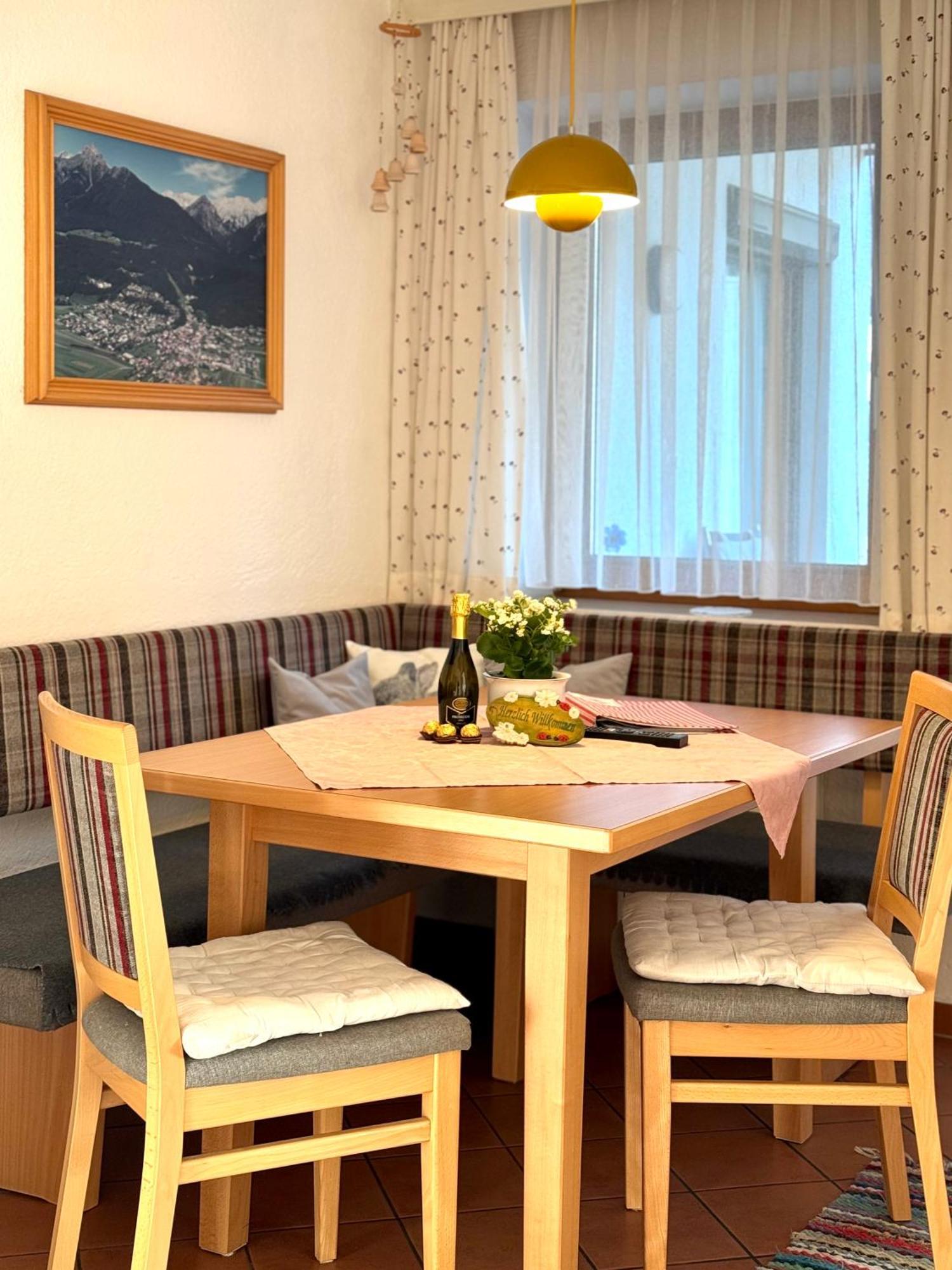 Haus Gamper-Haselwanter Apartment Tarrenz Exterior photo